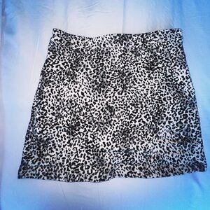 Forever21 cheetah print jean skirt